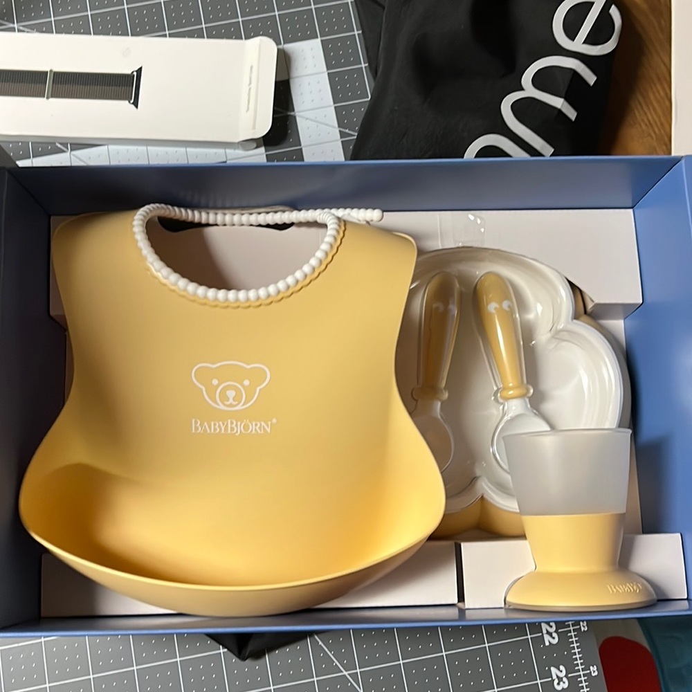 Baby bjorn feeding set